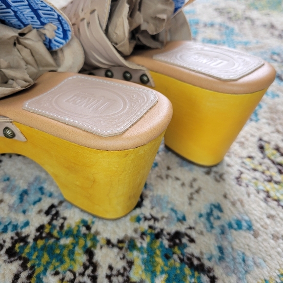 NWT Dingo 100% Leather Tan Woven Platform Women's Summer Heels, Size 9.5 - Picture 7 of 10